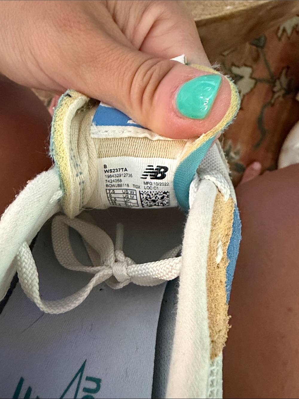New Balance 237 Women’s Sneakers - Picture 6 of 6